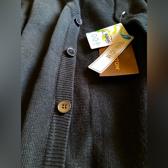 Harriton Men's Black Pilbloc V-Neck Button Cardigan Sweater - Picture 5 of 12